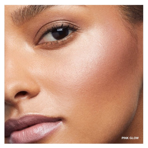 Bobbi Brown Highlighting Powder - Picture 14 of 16